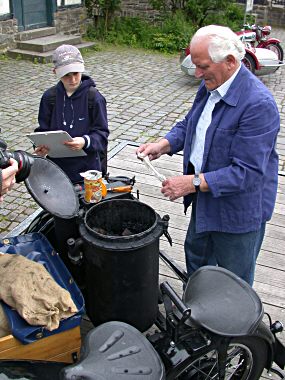 Fritz Snger und seine Holzvergaser-Zndapp