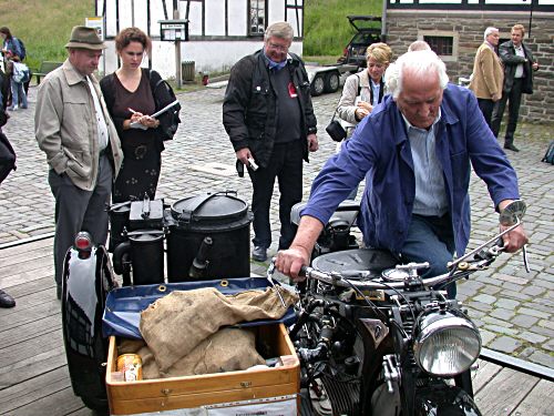 Fritz Snger und seine Holzvergaser-Zndapp