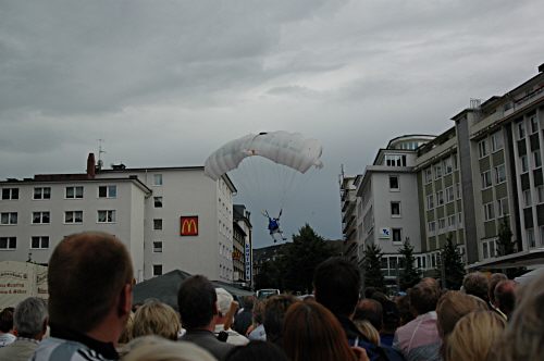 Absprung ber dem Friedrich-Ebert-Platz