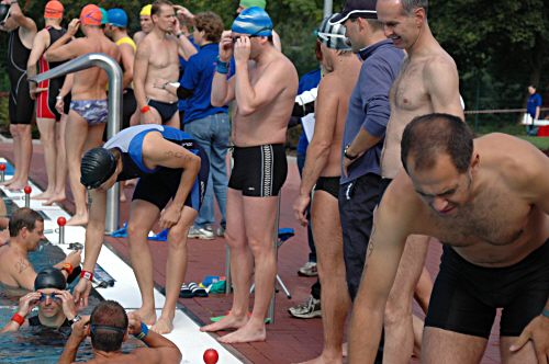 14. Hagener Triathlon - 500 Meter Schwimmen im Hengstey-Freibad